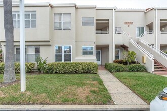 6000 Bahia Del Mar Cir in St. Petersburg, FL - Building Photo - Building Photo