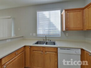 2911 Extravagant Ave, Unit 759 in North Las Vegas, NV - Building Photo - Building Photo