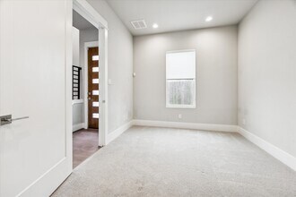 1617 Wheeler Ave in Houston, TX - Building Photo - Building Photo