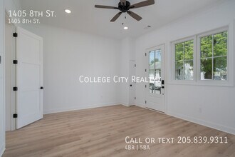 1405 8th St in Tuscaloosa, AL - Foto de edificio - Building Photo