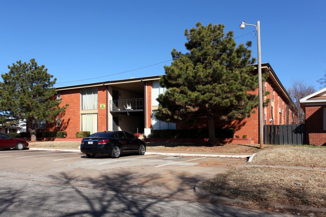 32nd Street Apartments in Oklahoma City, OK - Building Photo