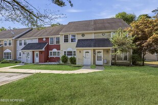 502 May Pink Ct in Tuckerton, NJ - Building Photo