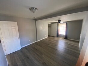 758 Mildred Ave in Sauget, IL - Building Photo - Building Photo