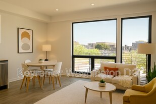 1460 Belmont St NW in Washington, DC - Building Photo