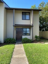 6415 Lenawee St in Panama City, FL - Building Photo