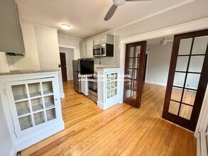 100 Madison Ave, Unit 5 in Newton, MA - Building Photo - Building Photo