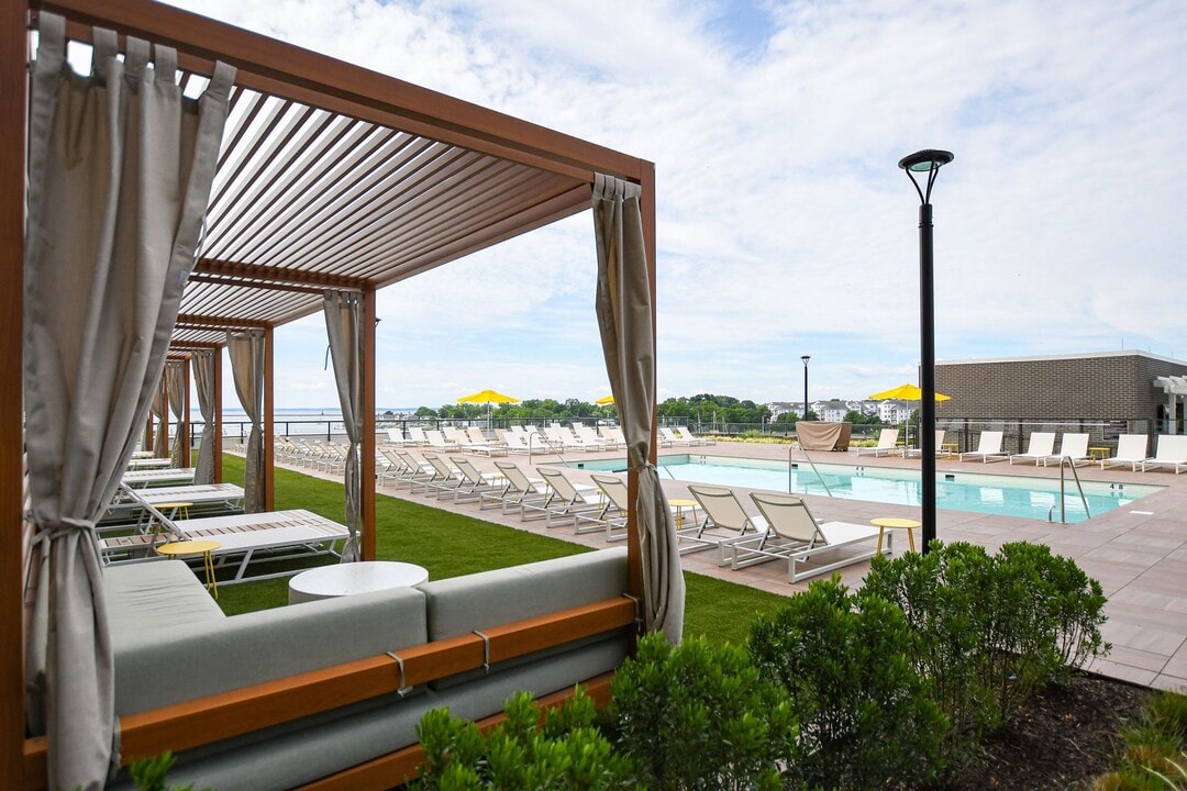 Opus @ Harbor Point in Stamford, CT - Building Photo