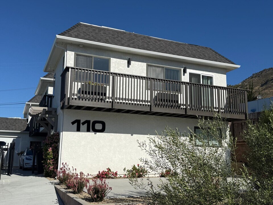 110 Cuyama Ave in Pismo Beach, CA - Building Photo