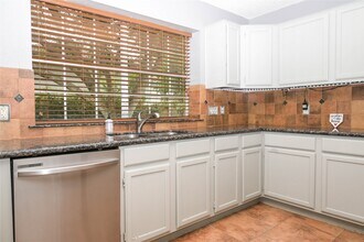 2607 Woodstream Blvd in Sugar Land, TX - Building Photo - Building Photo