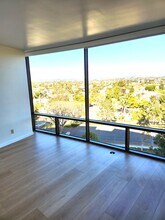 4337 Marina City Dr, Unit 443 in Marina Del Rey, CA - Building Photo - Building Photo