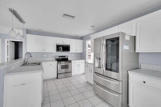 2865 NW 68th Ln in Margate, FL - Building Photo - Building Photo