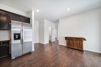 4918 Traynor Rd in Charlotte, NC - Building Photo - Building Photo