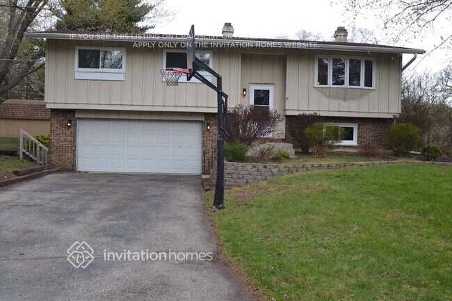 property at 6418 Londonderry Dr
