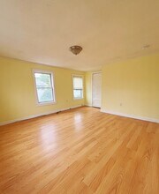 4 Harrison St in Natick, MA - Building Photo - Building Photo