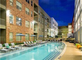 1902 1/2 Simond Ave in Austin, TX - Building Photo