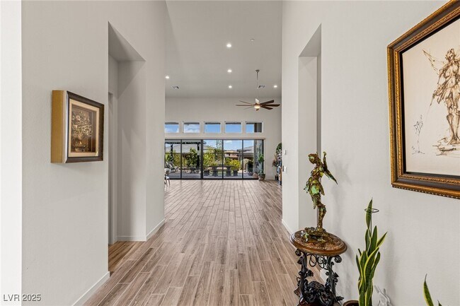 5192 Rock Daisy Dr in Las Vegas, NV - Foto de edificio - Building Photo