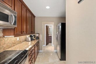 935 Genter St in San Diego, CA - Building Photo - Building Photo