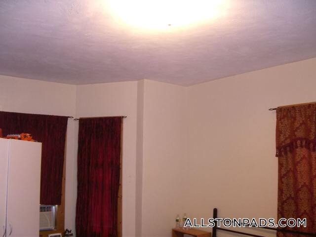 6 Webley St in Boston, MA - Building Photo - Building Photo