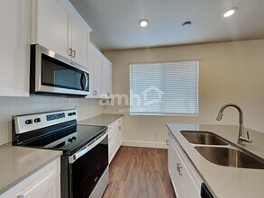 26106 E Calhoun Pl in Aurora, CO - Building Photo - Building Photo