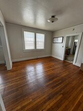 4508 Mayflower Rd, Unit 4508 Mayflower Rd in Norfolk, VA - Building Photo - Building Photo