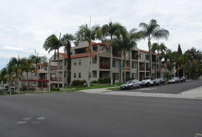 Greenbrier West in San Diego, CA - Foto de edificio - Building Photo