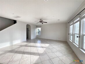 310 Creekview Way in New Braunfels, TX - Building Photo - Building Photo