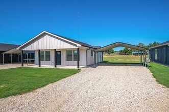 144 Private Rd 7801 in Wills Point, TX - Building Photo - Building Photo