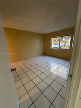 505 NW 177th St in Miami Gardens, FL - Building Photo - Building Photo