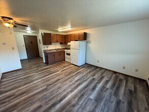 Summerset Apartments in Fargo, ND - Building Photo - Interior Photo