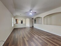 8614 Chaletford Dr in Houston, TX - Building Photo - Building Photo