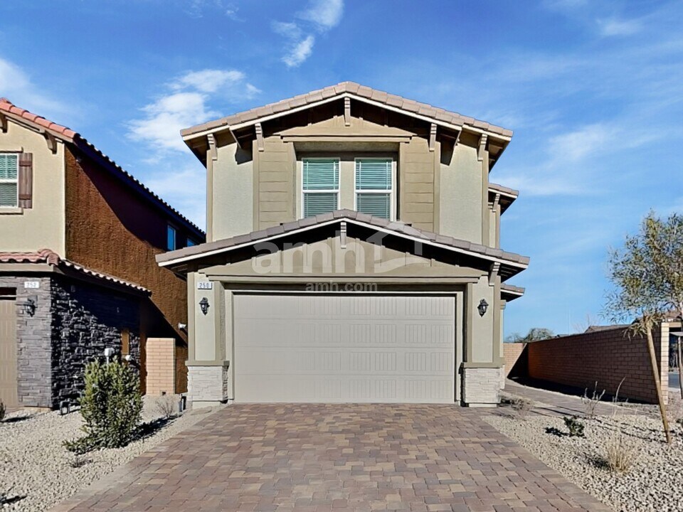 250 Dahlia Rachel Pl in Henderson, NV - Building Photo