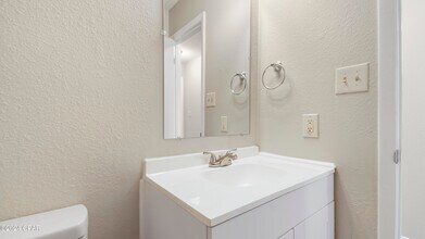 5113 E 10th St in Panama City, FL - Building Photo - Building Photo