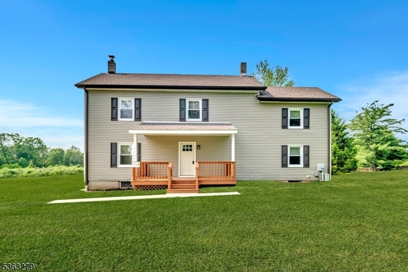 1712 Linvale Harbourton Rd in Lambertville, NJ - Building Photo