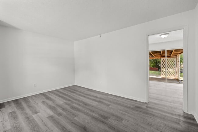 2432 Debbie Dr in Center Point, AL - Building Photo - Building Photo