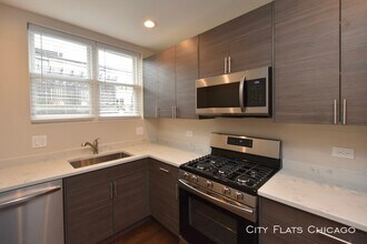 1434 W Farragut Ave-Unit -Unit 4D in Chicago, IL - Building Photo - Building Photo