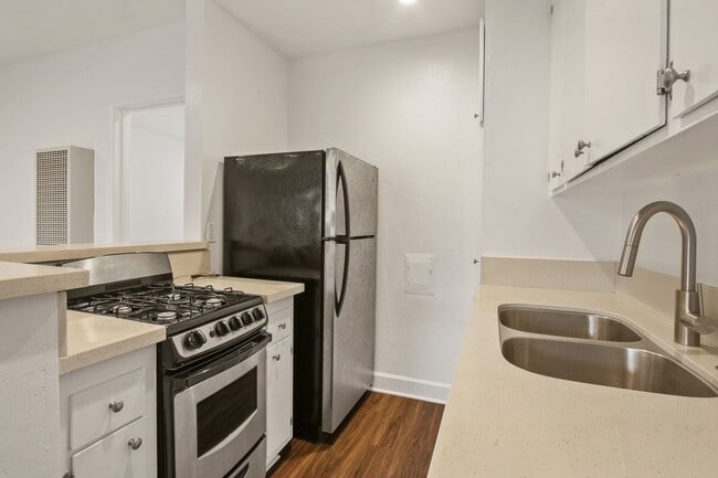 519 Hill St in Santa Monica, CA - Foto de edificio - Building Photo