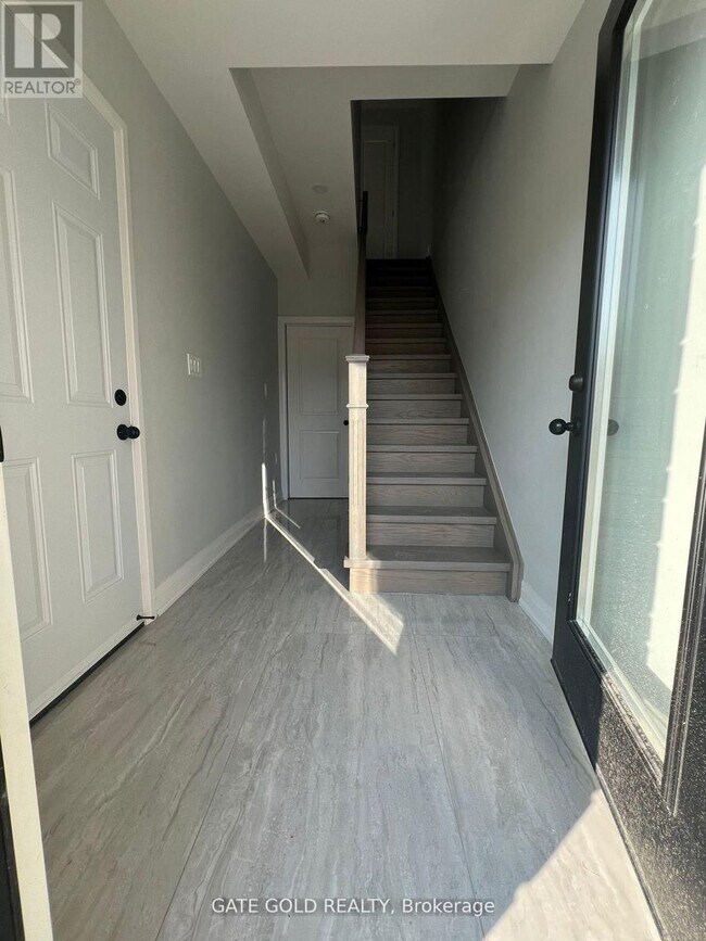 14 Glenridge Rd in Brampton, ON - Building Photo - Building Photo