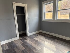 25 Lake St in Winchester, CT - Building Photo - Building Photo