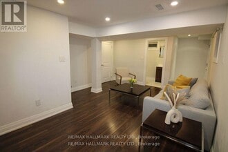 158 Kingshill Rd in Richmond Hill, ON - Building Photo - Building Photo