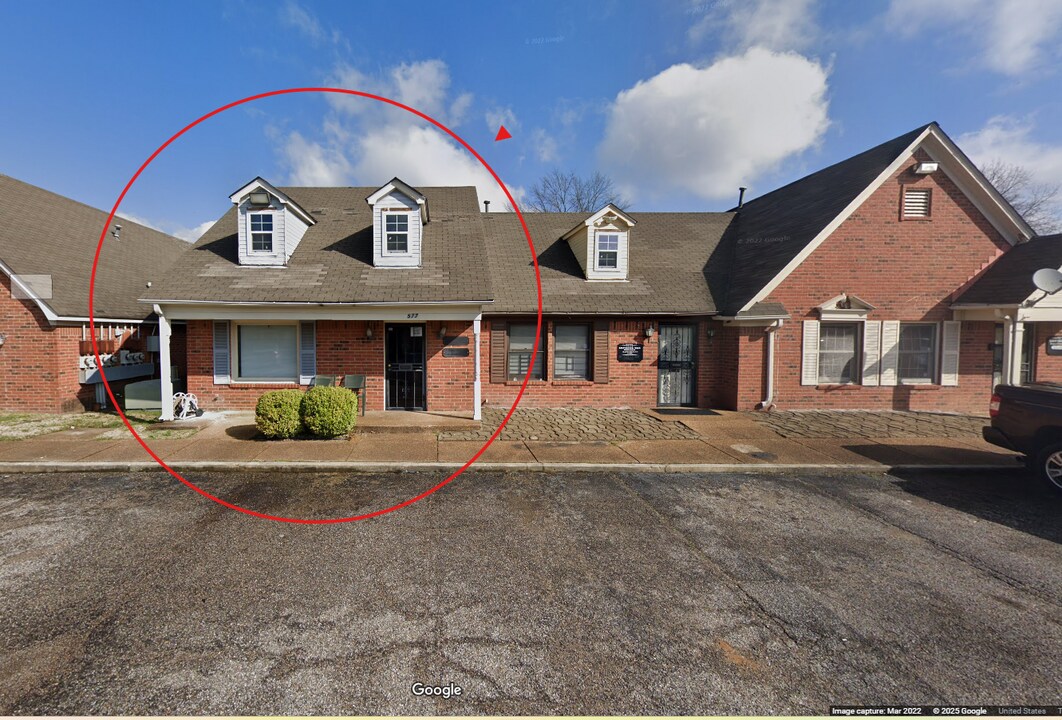 5772 Rayben Cir in Memphis, TN - Foto de edificio