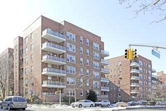 Terrace View in Jackson Heights, NY - Building Photo - Building Photo