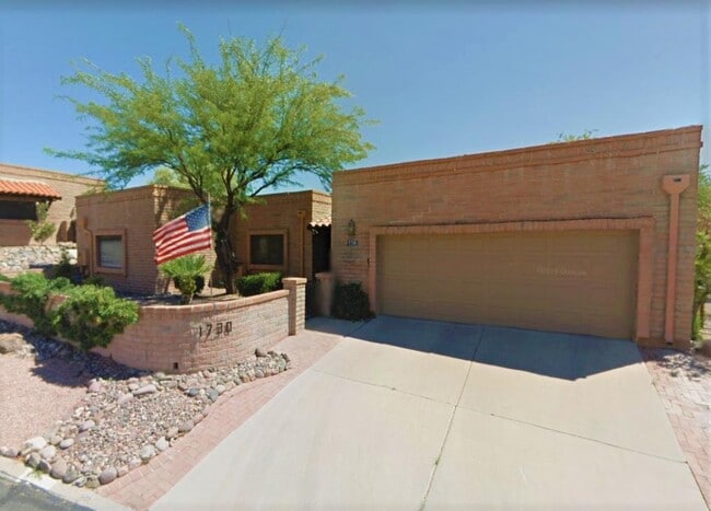 1730 W Camino Urbano in Green Valley, AZ - Building Photo - Building Photo
