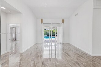 13264 Lakeside Terrace in Cooper City, FL - Building Photo - Building Photo