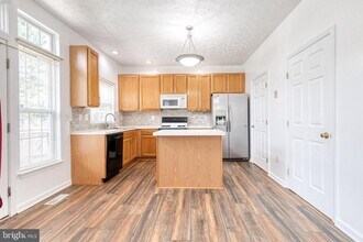 116 Leeds Creek Cir in Odenton, MD - Building Photo - Building Photo
