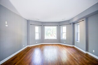 2043 W Arthur Ave in Chicago, IL - Building Photo - Building Photo
