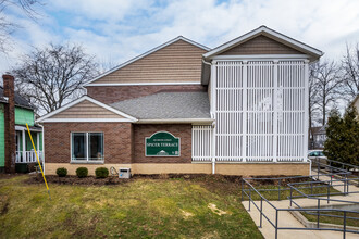 Spicer Terrace in Akron, OH - Building Photo - Building Photo