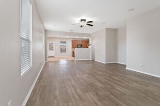 3637 Double Diamond in Selma, TX - Building Photo - Building Photo