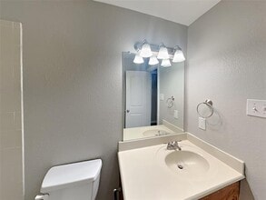 203 Cool Meadows Ln in Red Oak, TX - Building Photo - Building Photo