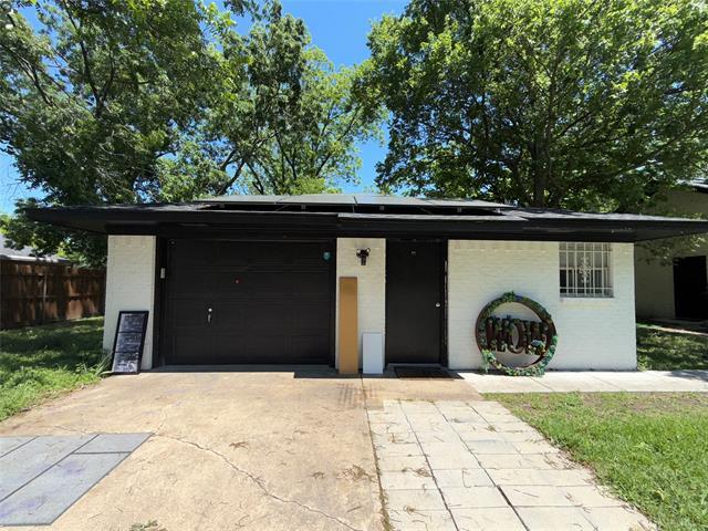 201 E 10th St in Kaufman, TX - Building Photo - Building Photo