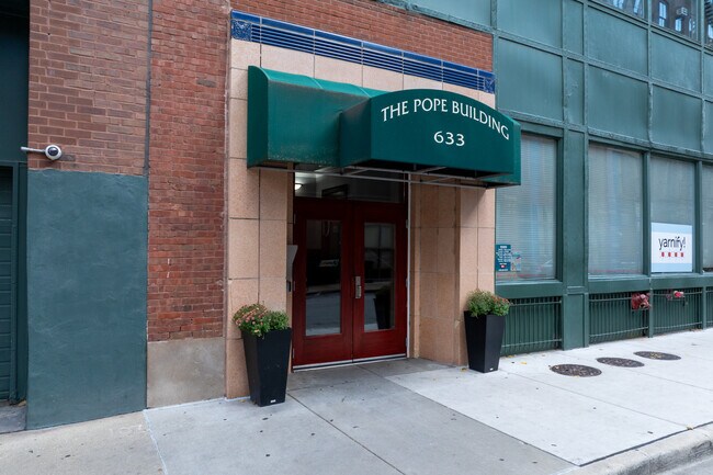 Pope Building in Chicago, IL - Foto de edificio - Building Photo